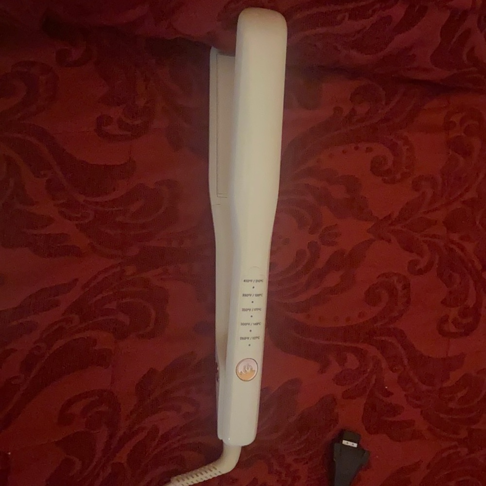T3 flat iron